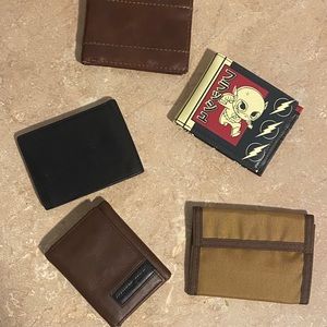 Lot of 5 wallets